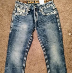 NWT Rock Revival Relaxed Fit Jeans 32x33